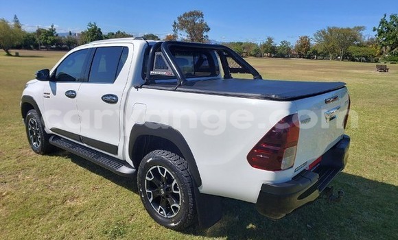 Buy Used Toyota Hilux White Car in Windhoek in Namibia Buy Used Toyota Hilux White Car in Windhoek in Namibia