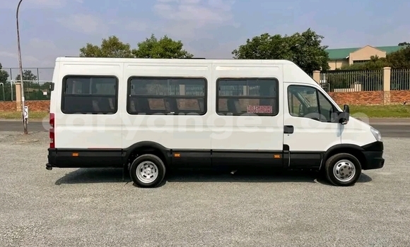 Buy Used Iveco Daily White Truck in Windhoek in Namibia Buy Used Iveco Daily White Truck in Windhoek in Namibia