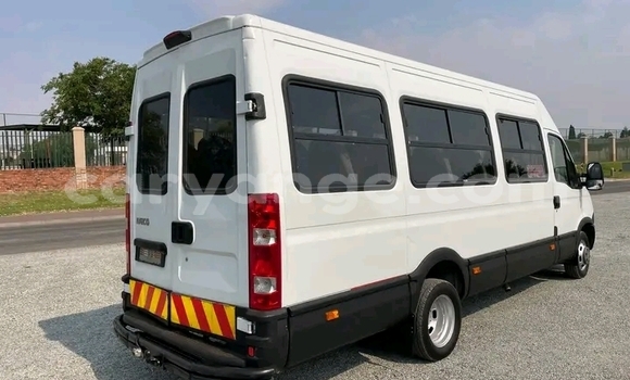 Buy Used Iveco Daily White Truck in Windhoek in Namibia Buy Used Iveco Daily White Truck in Windhoek in Namibia