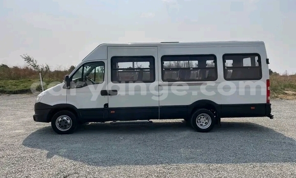 Buy Used Iveco Daily White Truck in Windhoek in Namibia Buy Used Iveco Daily White Truck in Windhoek in Namibia