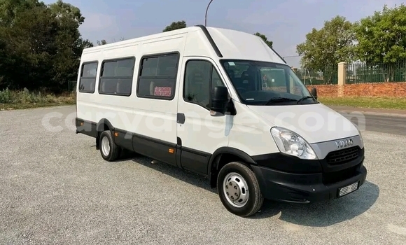 Buy Used Iveco Daily White Truck in Windhoek in Namibia Buy Used Iveco Daily White Truck in Windhoek in Namibia