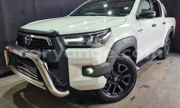 Buy Used Toyota Hilux White Car in Karasburg in Karas