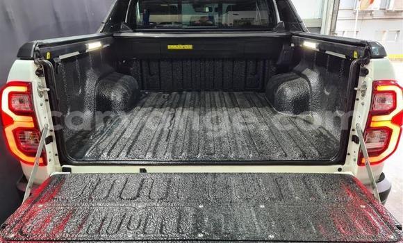 Acheter Occasion Voiture Toyota Hilux Blanc à Karasburg, Karas Acheter Occasion Voiture Toyota Hilux Blanc à Karasburg, Karas