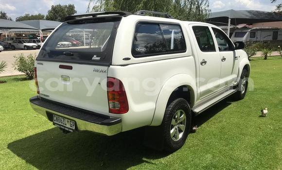 Acheter Occasion Voiture Toyota Hilux Blanc à Arandis, Kunene Acheter Occasion Voiture Toyota Hilux Blanc à Arandis, Kunene