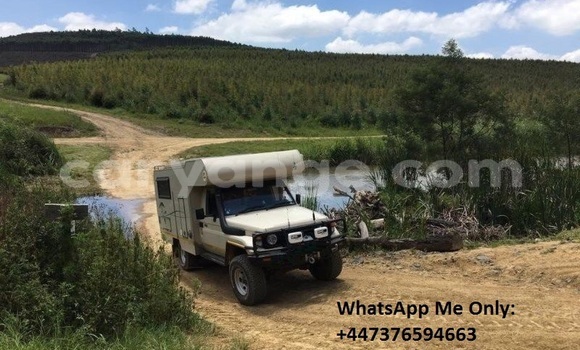 Buy Used Toyota Land Cruiser Beige Car in Walvis Bay in Namibia