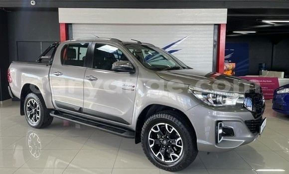Acheter Occasion Voiture Toyota Hilux Gris à Windhoek, Namibie
