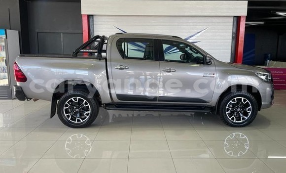 Acheter Occasion Voiture Toyota Hilux Gris à Windhoek, Namibie Acheter Occasion Voiture Toyota Hilux Gris à Windhoek, Namibie