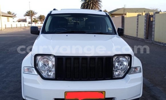 Acheter Occasion Voiture Jeep Cherokee Blanc à Walvis Bay, Namibie Acheter Occasion Voiture Jeep Cherokee Blanc à Walvis Bay, Namibie
