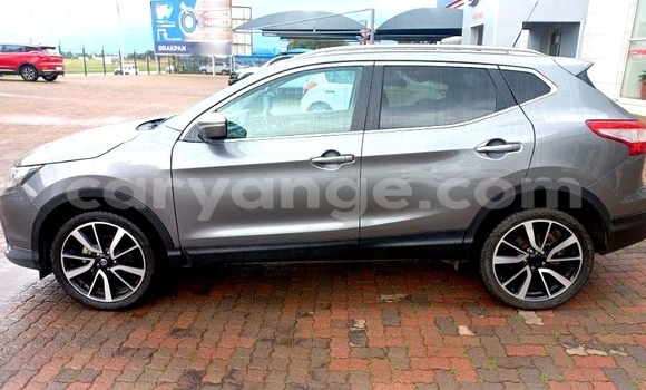 Acheter Occasion Voiture Nissan Qashqai+2 Autre à Windhoek, Namibie Acheter Occasion Voiture Nissan Qashqai+2 Autre à Windhoek, Namibie