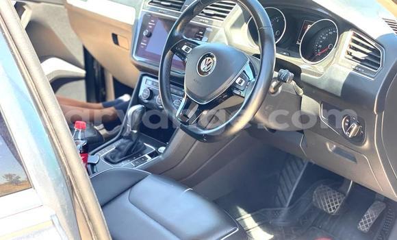 Acheter Occasion Voiture Volkswagen Tiguan Gris à Windhoek, Namibie Acheter Occasion Voiture Volkswagen Tiguan Gris à Windhoek, Namibie