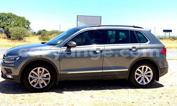 Acheter Occasion Voiture Volkswagen Tiguan Gris à Windhoek, Namibie Acheter Occasion Voiture Volkswagen Tiguan Gris à Windhoek, Namibie