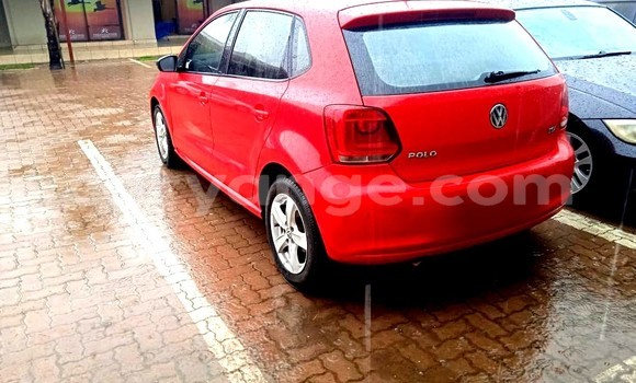 Acheter Occasion Voiture Volkswagen Polo Rouge à Windhoek, Namibie Acheter Occasion Voiture Volkswagen Polo Rouge à Windhoek, Namibie