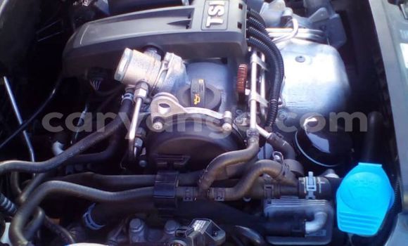 Acheter Occasion Voiture Volkswagen Polo Rouge à Windhoek, Namibie Acheter Occasion Voiture Volkswagen Polo Rouge à Windhoek, Namibie