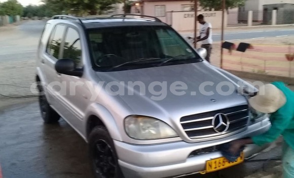 Buy Used Mercedes-Benz ML–Class Silver Car in Omaruru in Erongo Buy Used Mercedes-Benz ML–Class Silver Car in Omaruru in Erongo