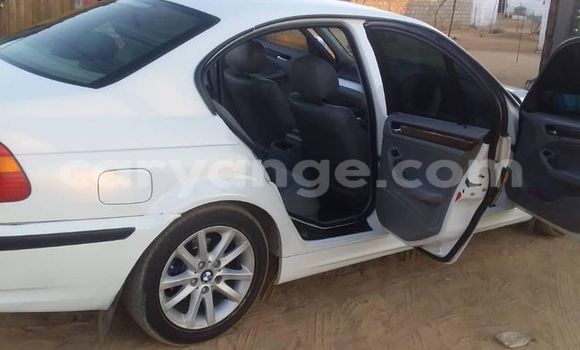Acheter Occasion Voiture BMW 3–Series Blanc à Omaruru, Erongo Acheter Occasion Voiture BMW 3–Series Blanc à Omaruru, Erongo