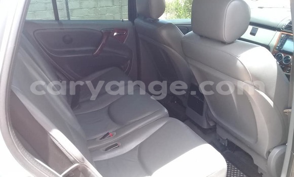 Acheter Occasion Voiture Mercedes-Benz ML–Class Marron à Omaruru, Erongo Acheter Occasion Voiture Mercedes-Benz ML–Class Marron à Omaruru, Erongo