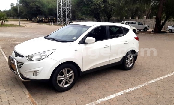 Acheter Occasion Voiture Hyundai Ix35 Blanc à Windhoek, Namibie Acheter Occasion Voiture Hyundai Ix35 Blanc à Windhoek, Namibie