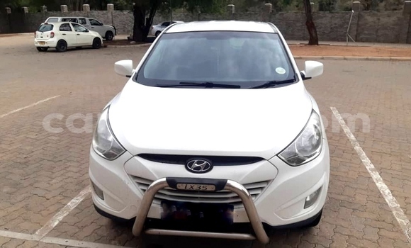 Acheter Occasion Voiture Hyundai Ix35 Blanc à Windhoek, Namibie Acheter Occasion Voiture Hyundai Ix35 Blanc à Windhoek, Namibie