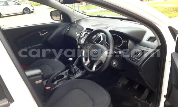 Acheter Occasion Voiture Hyundai Ix35 Blanc à Windhoek, Namibie Acheter Occasion Voiture Hyundai Ix35 Blanc à Windhoek, Namibie