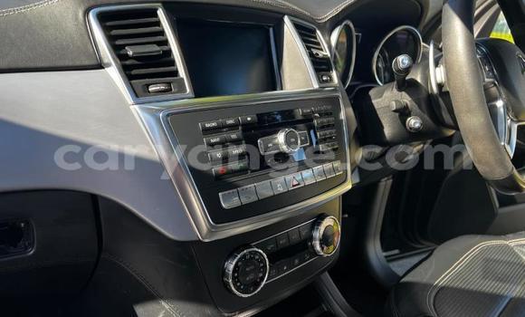 Acheter Occasion Voiture Mercedes-Benz ML–Class Noir à Windhoek, Namibie Acheter Occasion Voiture Mercedes-Benz ML–Class Noir à Windhoek, Namibie