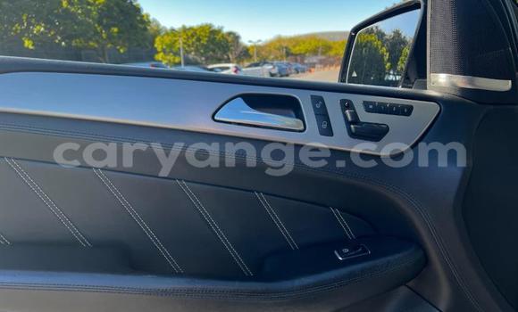 Acheter Occasion Voiture Mercedes-Benz ML–Class Noir à Windhoek, Namibie Acheter Occasion Voiture Mercedes-Benz ML–Class Noir à Windhoek, Namibie