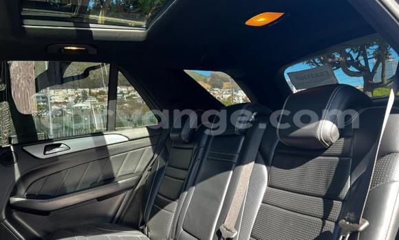 Acheter Occasion Voiture Mercedes-Benz ML–Class Noir à Windhoek, Namibie Acheter Occasion Voiture Mercedes-Benz ML–Class Noir à Windhoek, Namibie