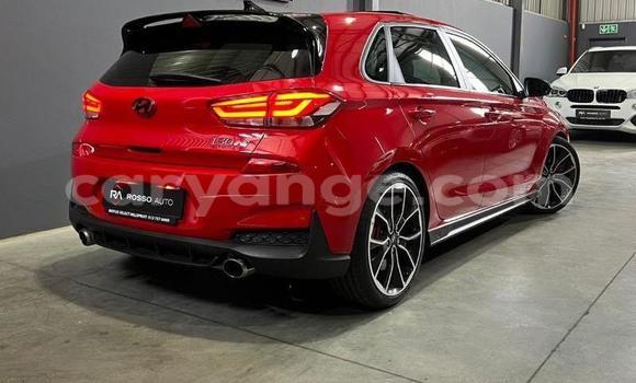 Acheter Occasion Voiture Hyundai I30 Rouge à Windhoek, Namibie Acheter Occasion Voiture Hyundai I30 Rouge à Windhoek, Namibie