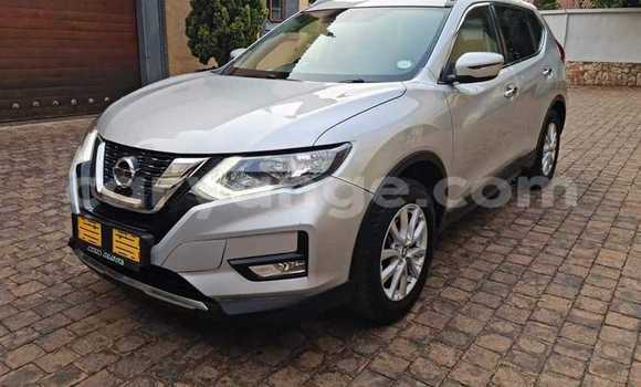 Acheter Occasion Voiture Nissan X–Trail Gris à Windhoek, Namibie