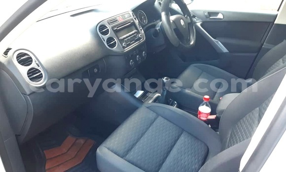 Acheter Occasion Voiture Volkswagen Tiguan Blanc à Windhoek, Namibie Acheter Occasion Voiture Volkswagen Tiguan Blanc à Windhoek, Namibie