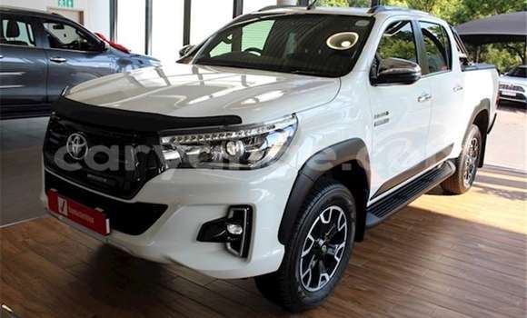 Buy Used Toyota Hilux White Car in Windhoek in Namibia Buy Used Toyota Hilux White Car in Windhoek in Namibia