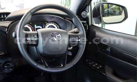 Buy Used Toyota Hilux White Car in Windhoek in Namibia Buy Used Toyota Hilux White Car in Windhoek in Namibia