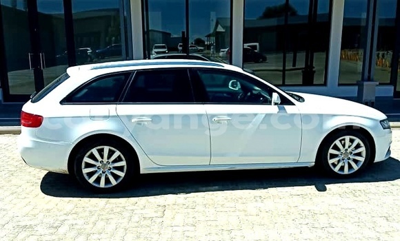 Acheter Occasion Voiture Audi A4 Blanc à Windhoek, Namibie Acheter Occasion Voiture Audi A4 Blanc à Windhoek, Namibie