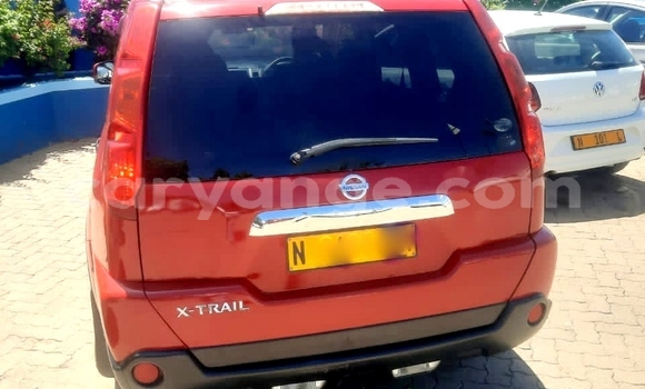 Acheter Occasion Voiture Nissan X–Trail Rouge à Windhoek, Namibie Acheter Occasion Voiture Nissan X–Trail Rouge à Windhoek, Namibie