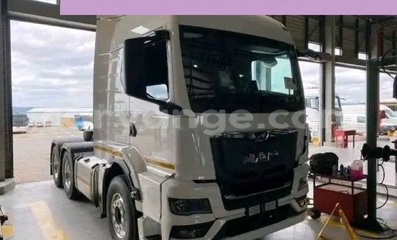 Buy Used Man M2000 White Truck in Windhoek in Namibia