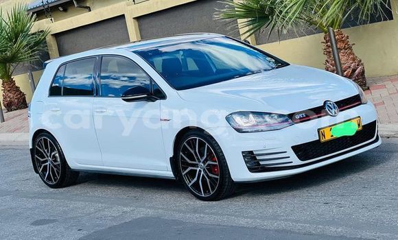 Buy Used Volkswagen Golf White Car in Windhoek in Namibia