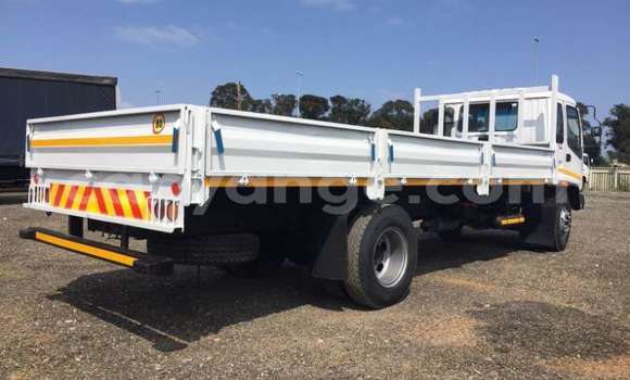 Acheter Occasion Utilitaire Isuzu FTR 850 Blanc à Karibib, Erongo Acheter Occasion Utilitaire Isuzu FTR 850 Blanc à Karibib, Erongo