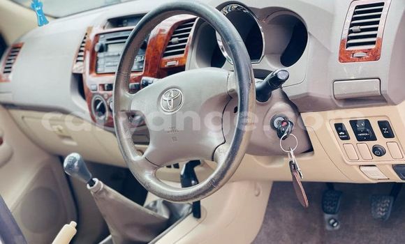 Acheter Occasion Voiture Toyota Fortuner Gris à Windhoek, Namibie Acheter Occasion Voiture Toyota Fortuner Gris à Windhoek, Namibie