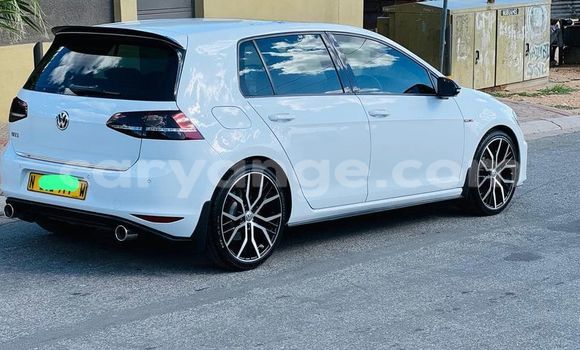 Acheter Occasion Voiture Volkswagen Golf Blanc à Windhoek, Namibie