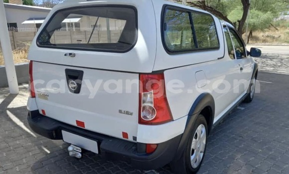 Acheter Occasion Voiture Nissan NP 300 Blanc à Windhoek, Namibie Acheter Occasion Voiture Nissan NP 300 Blanc à Windhoek, Namibie