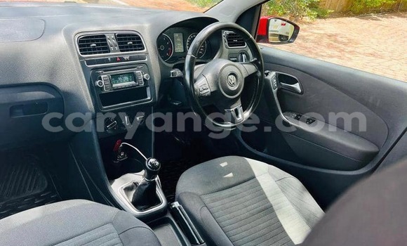 Acheter Occasion Voiture Volkswagen Polo Rouge à Windhoek, Namibie Acheter Occasion Voiture Volkswagen Polo Rouge à Windhoek, Namibie