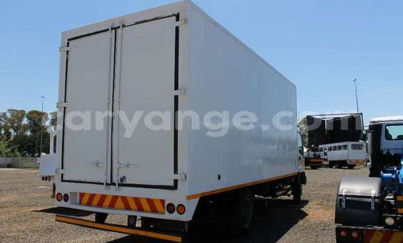 Acheter Occasion Utilitaire Isuzu FTR 850 Blanc à Arandis, Kunene Acheter Occasion Utilitaire Isuzu FTR 850 Blanc à Arandis, Kunene
