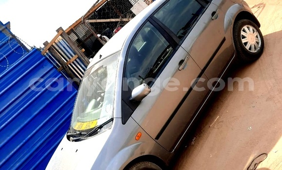 Acheter Occasion Voiture FORD MUSTANG Rouge à Windhoek, Namibie Acheter Occasion Voiture FORD MUSTANG Rouge à Windhoek, Namibie