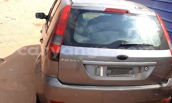 Acheter Occasion Voiture FORD MUSTANG Rouge à Windhoek, Namibie Acheter Occasion Voiture FORD MUSTANG Rouge à Windhoek, Namibie