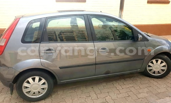 Acheter Occasion Voiture FORD MUSTANG Rouge à Windhoek, Namibie Acheter Occasion Voiture FORD MUSTANG Rouge à Windhoek, Namibie