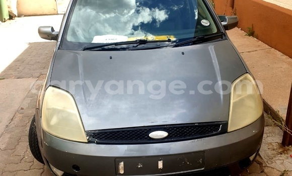 Acheter Occasion Voiture FORD MUSTANG Rouge à Windhoek, Namibie Acheter Occasion Voiture FORD MUSTANG Rouge à Windhoek, Namibie