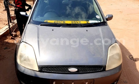 Acheter Occasion Voiture FORD MUSTANG Rouge à Windhoek, Namibie Acheter Occasion Voiture FORD MUSTANG Rouge à Windhoek, Namibie