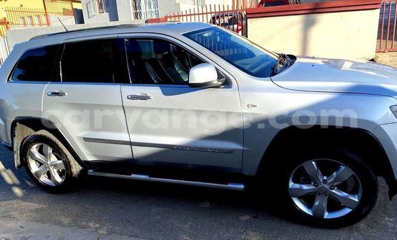 Acheter Occasion Voiture Jeep Grand Cherokee Gris à Windhoek, Namibie Acheter Occasion Voiture Jeep Grand Cherokee Gris à Windhoek, Namibie
