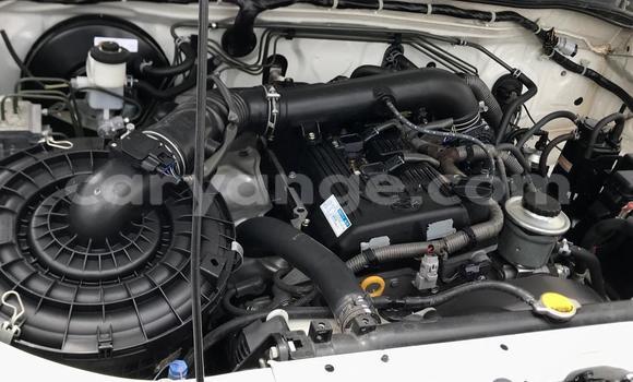 Acheter Occasion Voiture Toyota Hilux Blanc à Windhoek, Namibie Acheter Occasion Voiture Toyota Hilux Blanc à Windhoek, Namibie