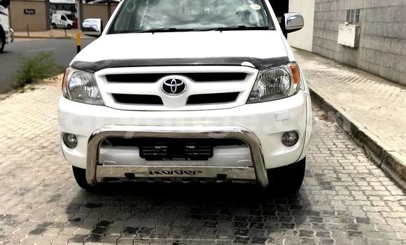 Acheter Occasion Voiture Toyota Hilux Blanc à Windhoek, Namibie Acheter Occasion Voiture Toyota Hilux Blanc à Windhoek, Namibie