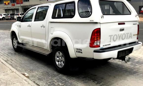 Acheter Occasion Voiture Toyota Hilux Blanc à Windhoek, Namibie Acheter Occasion Voiture Toyota Hilux Blanc à Windhoek, Namibie